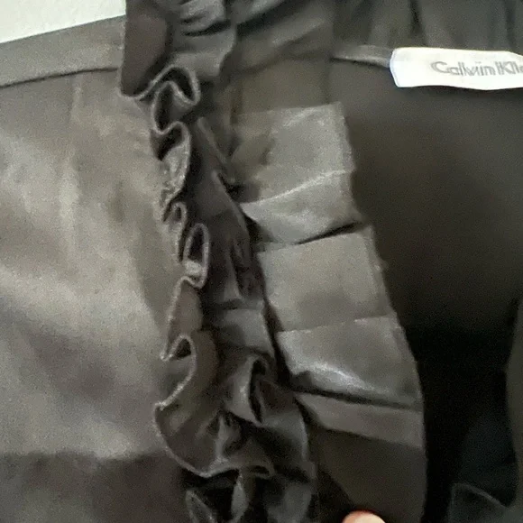 Calvin Klein Black Ruffled Sleeveless Blouse - Picture 3 of 6